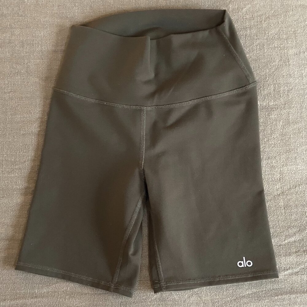 7" High-Waist Biker Short